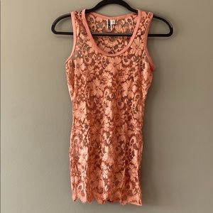 BKE Pale Pink Lace Design Tank